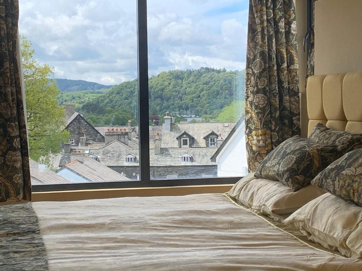 The Penthouse Bowness Luxury Loft Jacuzzi Bath & Complimentary Lakeview Spa Membership 외부 사진